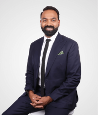 Dr Aftab Moosa Lumino The Dentists - Dental on the Shore Auckland