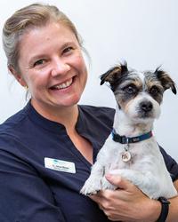 Dr Alice  Dunn Beach and Bay Vet Empire Bay