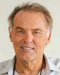 Dr Brad  McPartland Killarney Vale Veterinary Clinic Tumbi Umbi