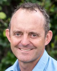 Dr Bruce  Howlett Stabler & Howlett Veterinary Surgeons Ooralea