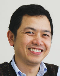 Dr Chris Le Booval Dental Booval