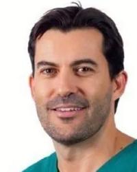 Dr Gordon  Corfield Byron Bay Wildlife Hospital Knockrow