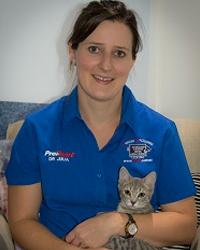 Dr Julia Darlington Duncan McGinness Veterinary Surgeon Dubbo