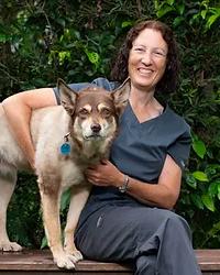 Dr Julie  Kemp Chancellor Park Veterinary Surgery Tanawha