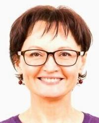 Dr Laura  Latis Dental 4U Yarraville