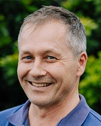 Dr Rob  Mills Moonee Vet Moonee Beach