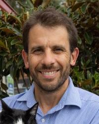 Dr Robbie  Anderton Waverley Animal Hospital Mount Waverley
