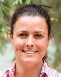 Dr Rosemary McKean Moorong Veterinary Clinic Moorong