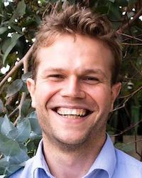 Dr Tristram  Finn Racecourse Road Veterinary Clinic Pakenham