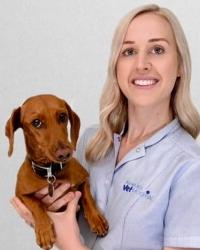 Dr Victoria Dortkamp Manuka Veterinary Hospital Griffith