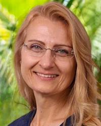 Dr Zsuzsanna  Csiki-Bege Esteem Dental Care Robina